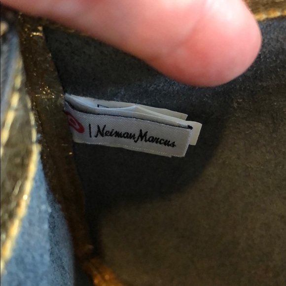 Marc Jacobs Neiman Marcus for target gold clutch - Picture 6 of 9